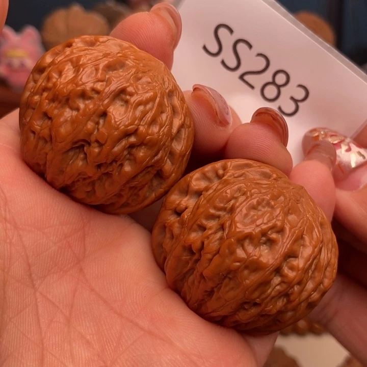 文玩核桃把件原桩大克重44克大铁锤41