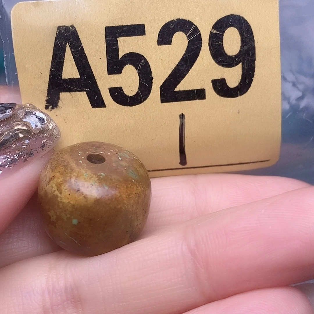 十堰原生态绿石头特色手工配饰