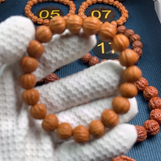 文玩核桃手串猴头馒头