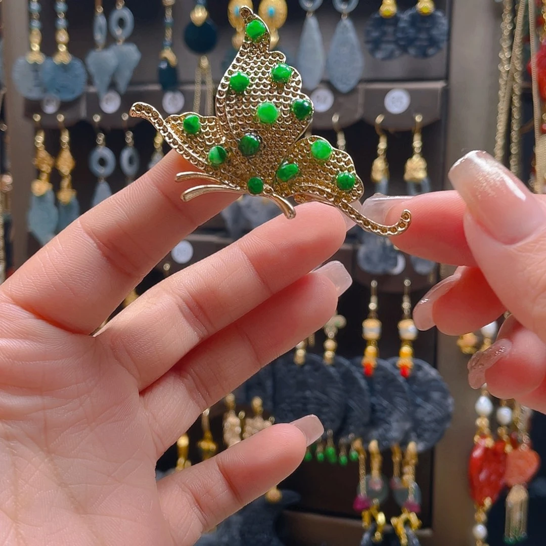 翡翠耳饰未镶嵌翡翠首饰