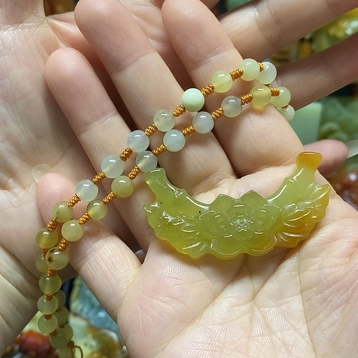 岫玉未镶嵌吊坠(赠链)