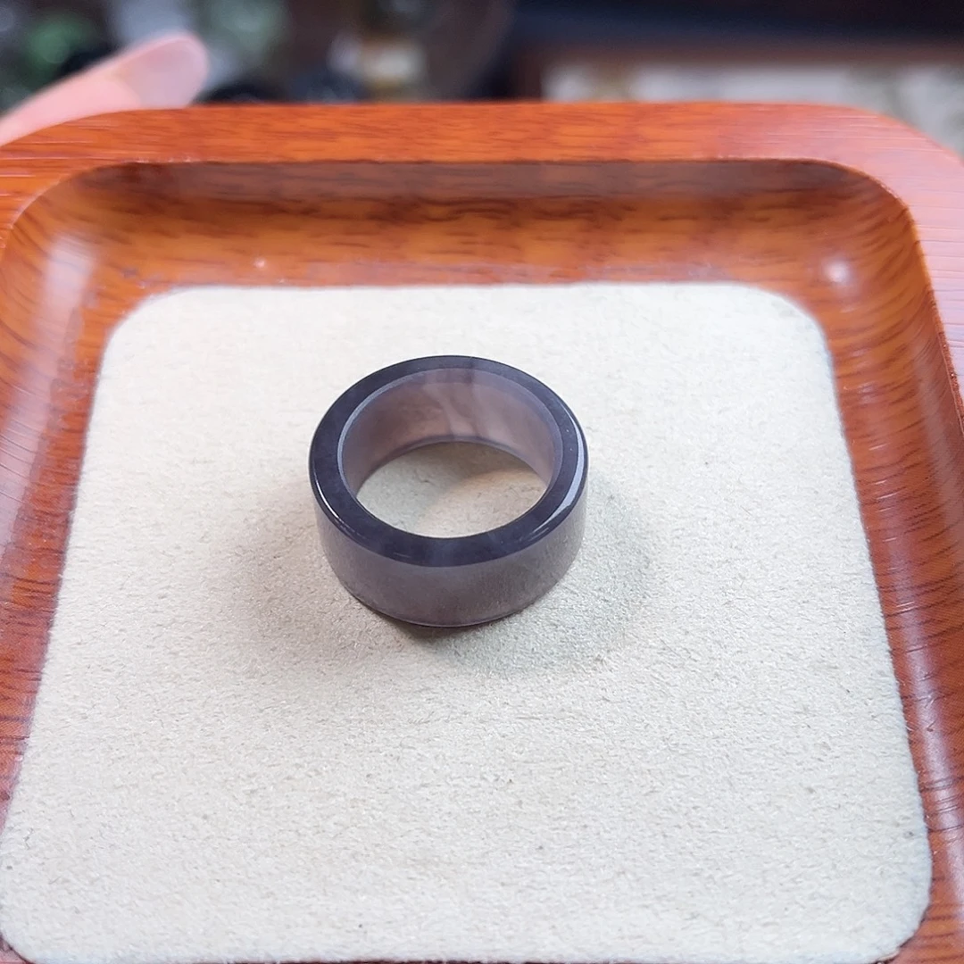 Y****和田玉未镶嵌戒圈13号