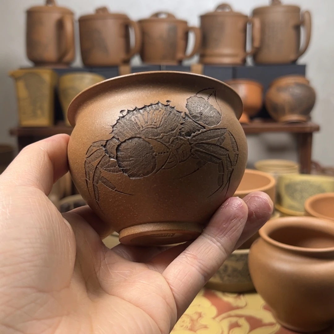 紫砂杯子M****R螃蟹刻绘紫砂主人杯