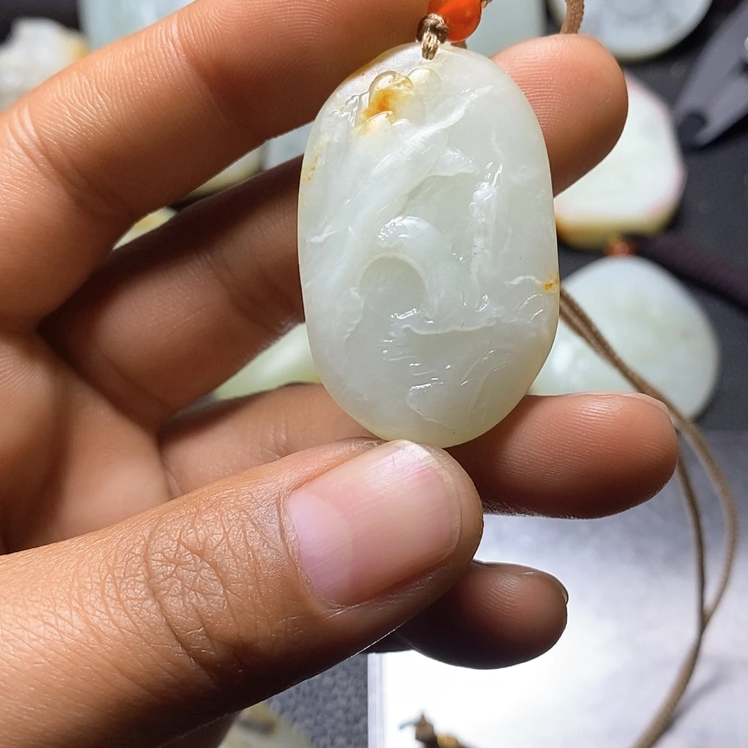 定制和田玉挂件未镶嵌尊*?