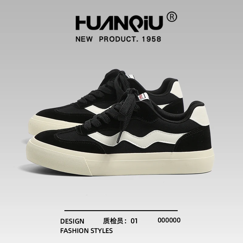 环球复古黑色板鞋男2025秋季新款软底轻便百搭休闲学生运动面包鞋