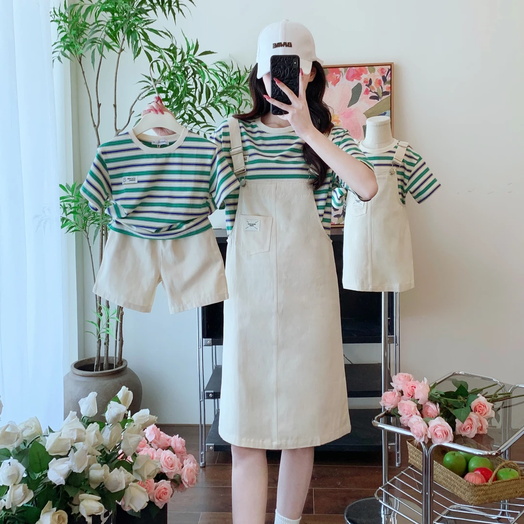 一家四口亲子装夏季条纹短袖T恤母女装背带裙儿童时尚洋气全家装