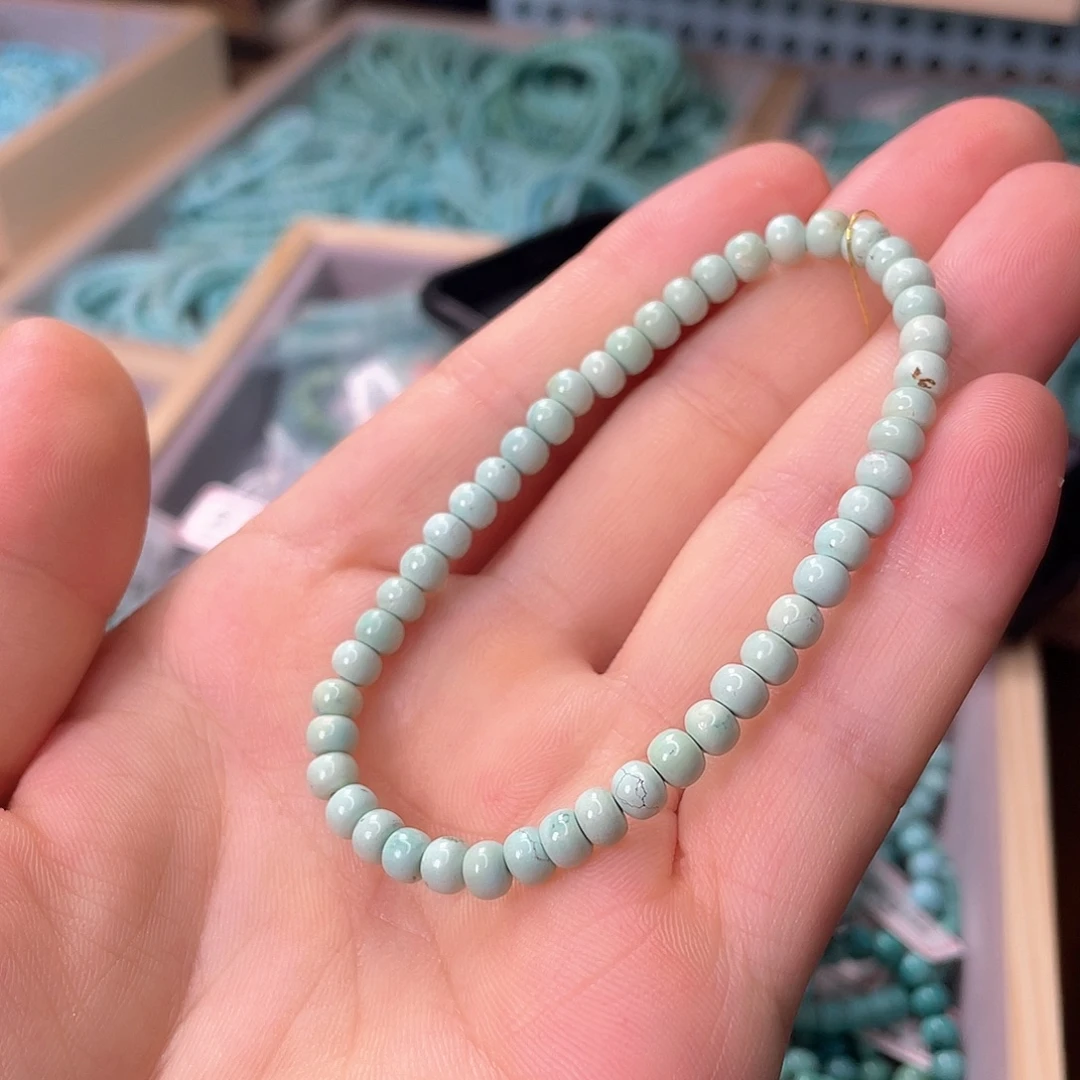 未镶嵌绿松石颈饰