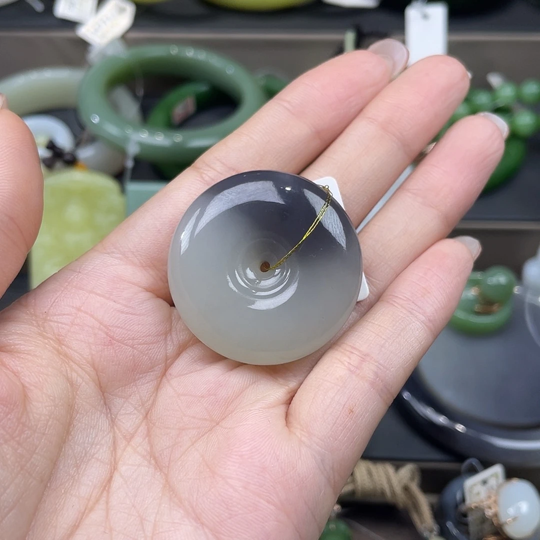和田玉未镶嵌吊坠(不含链)