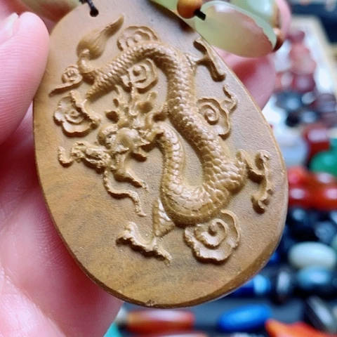 玛瑙/玉髓颈饰合金