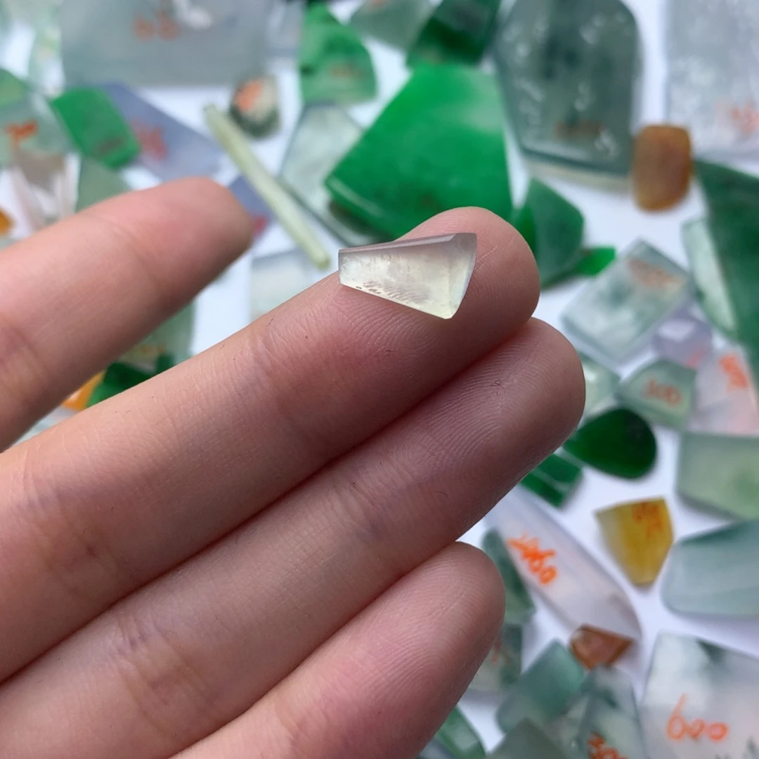 定制翡翠未镶嵌缅甸翡翠原石