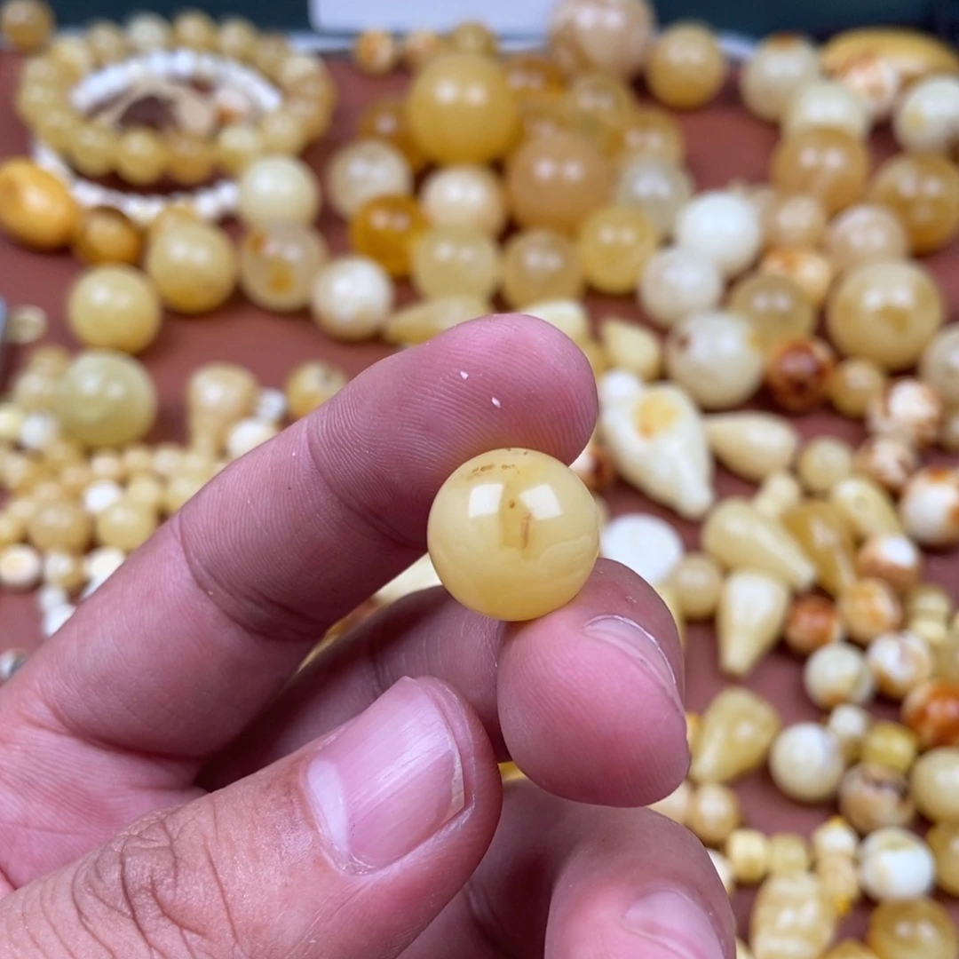 未镶嵌蜜蜡裸石佳*蜜蜡