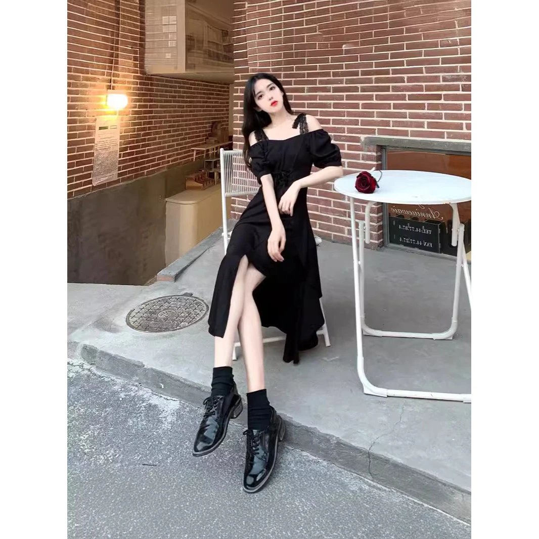 2025年夏款大码气质通勤风黑色棉混纺拼贴工艺一字领短袖常规袖套