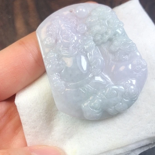 翡翠未镶嵌颈饰缅甸A货，每天下午1点半开播