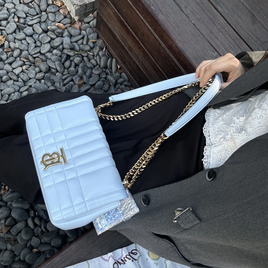 95新 BURBERRY/博柏利 【小考拉】巴宝莉 baby blue Lola斜挎包
