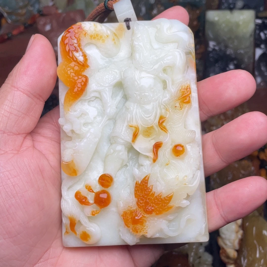 为***堂蛇纹石玉未镶嵌颈饰