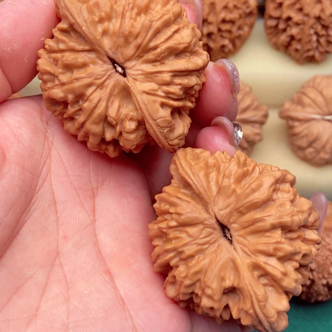 文玩核桃吊坠官帽全52已打底