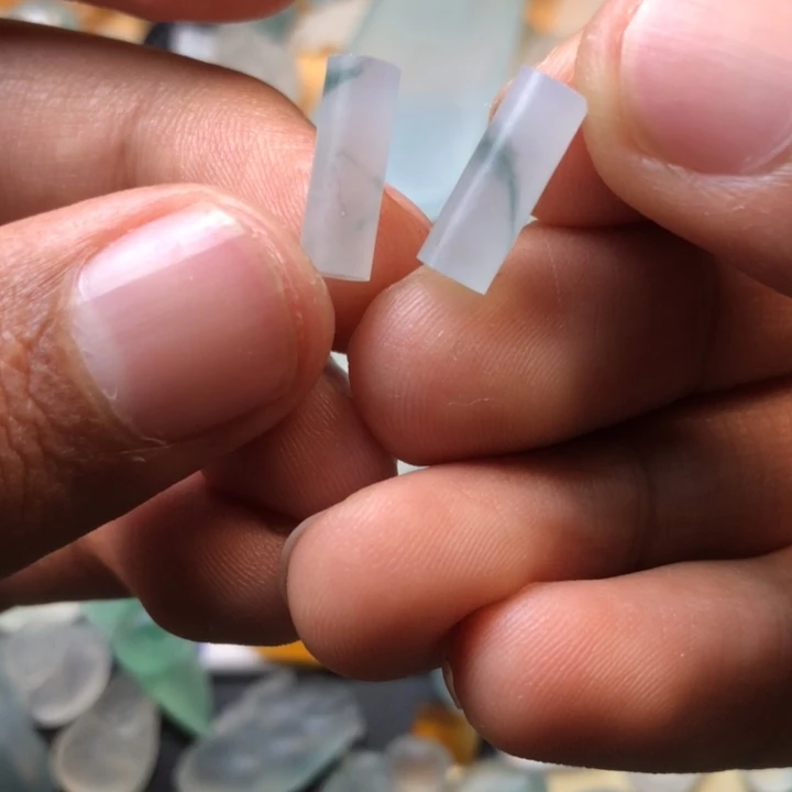 定制翡翠未镶嵌挂件