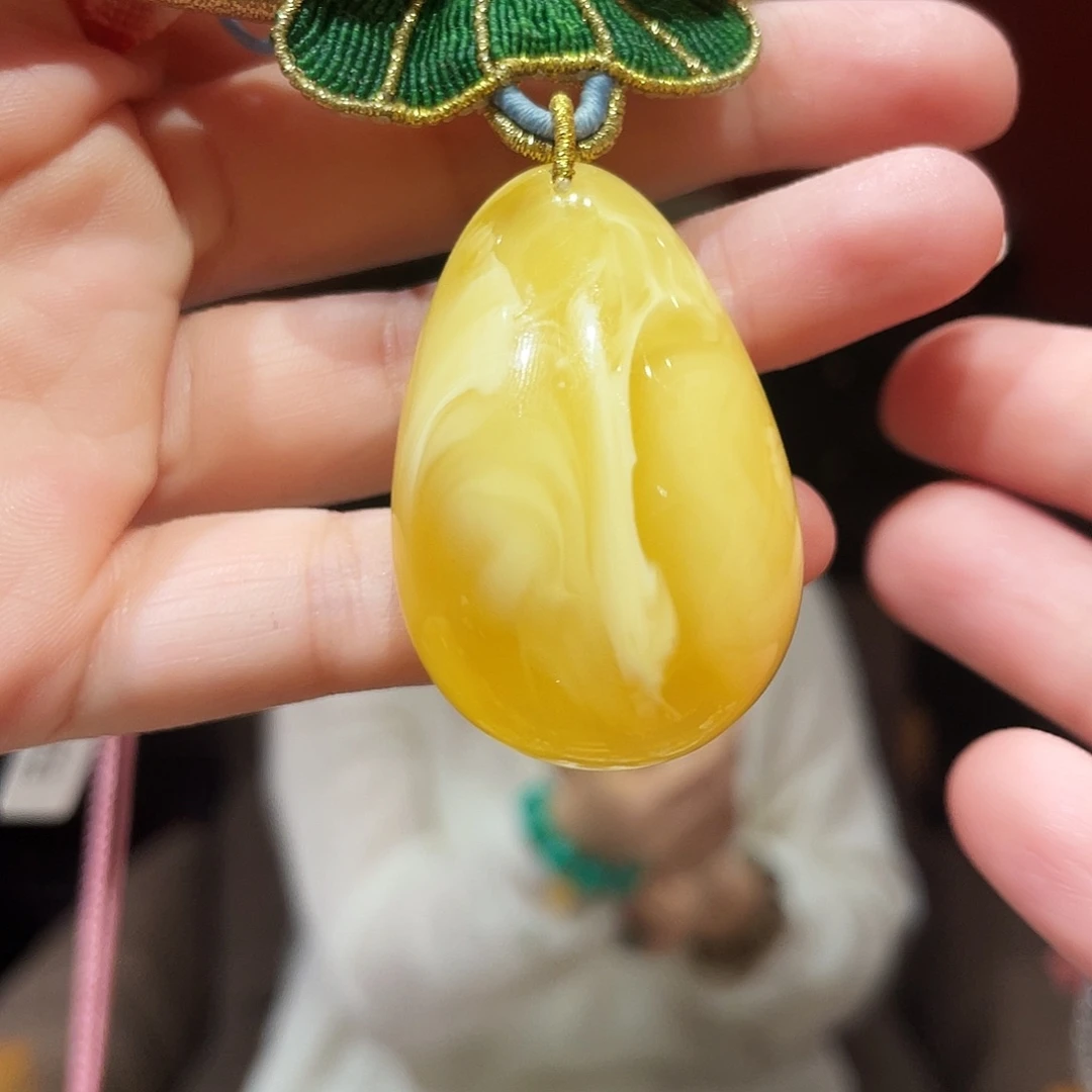 蜜蜡未镶嵌颈饰蜜蜡