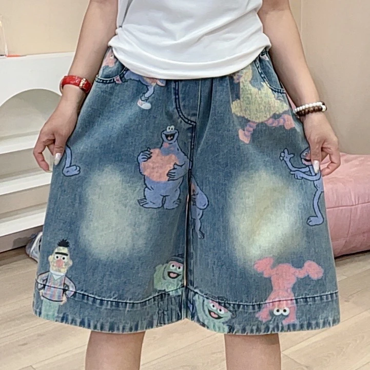 746欧货新款牛仔芝麻街印卡通图案六分短裤女