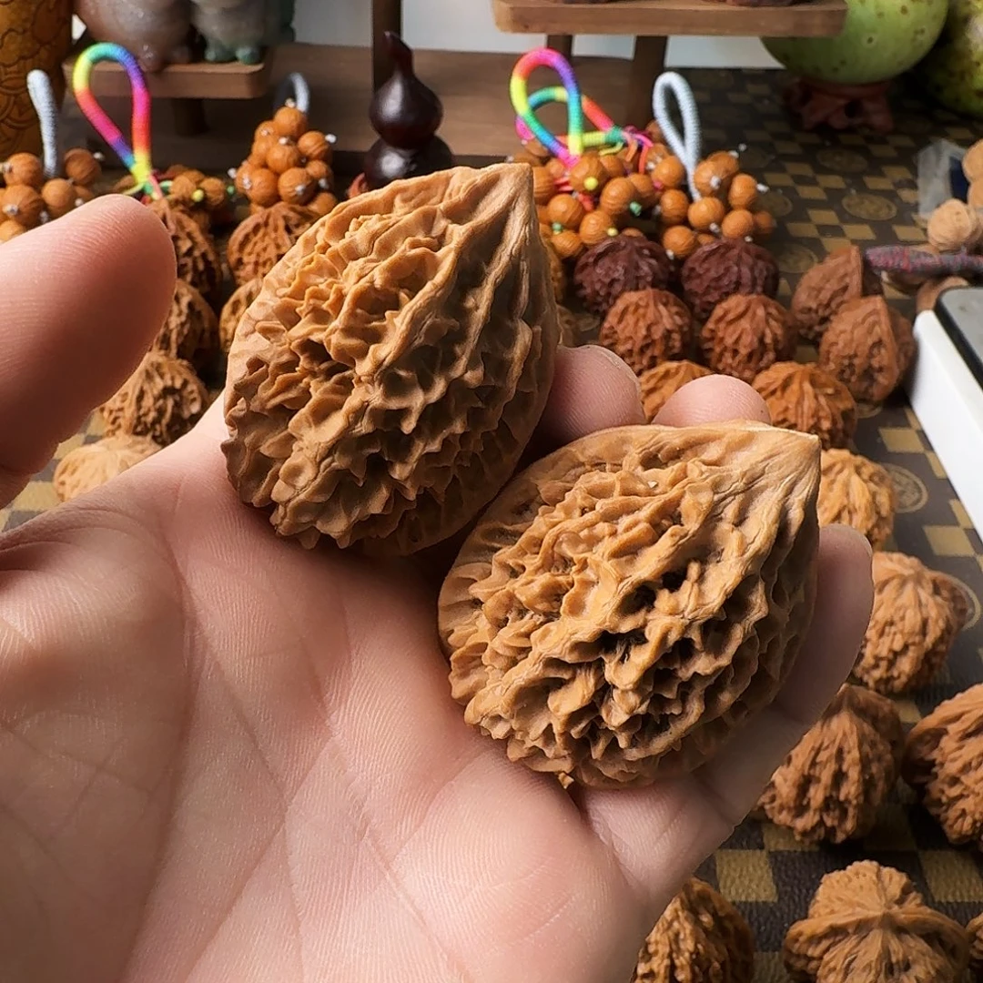 文玩核桃把件招财鼠