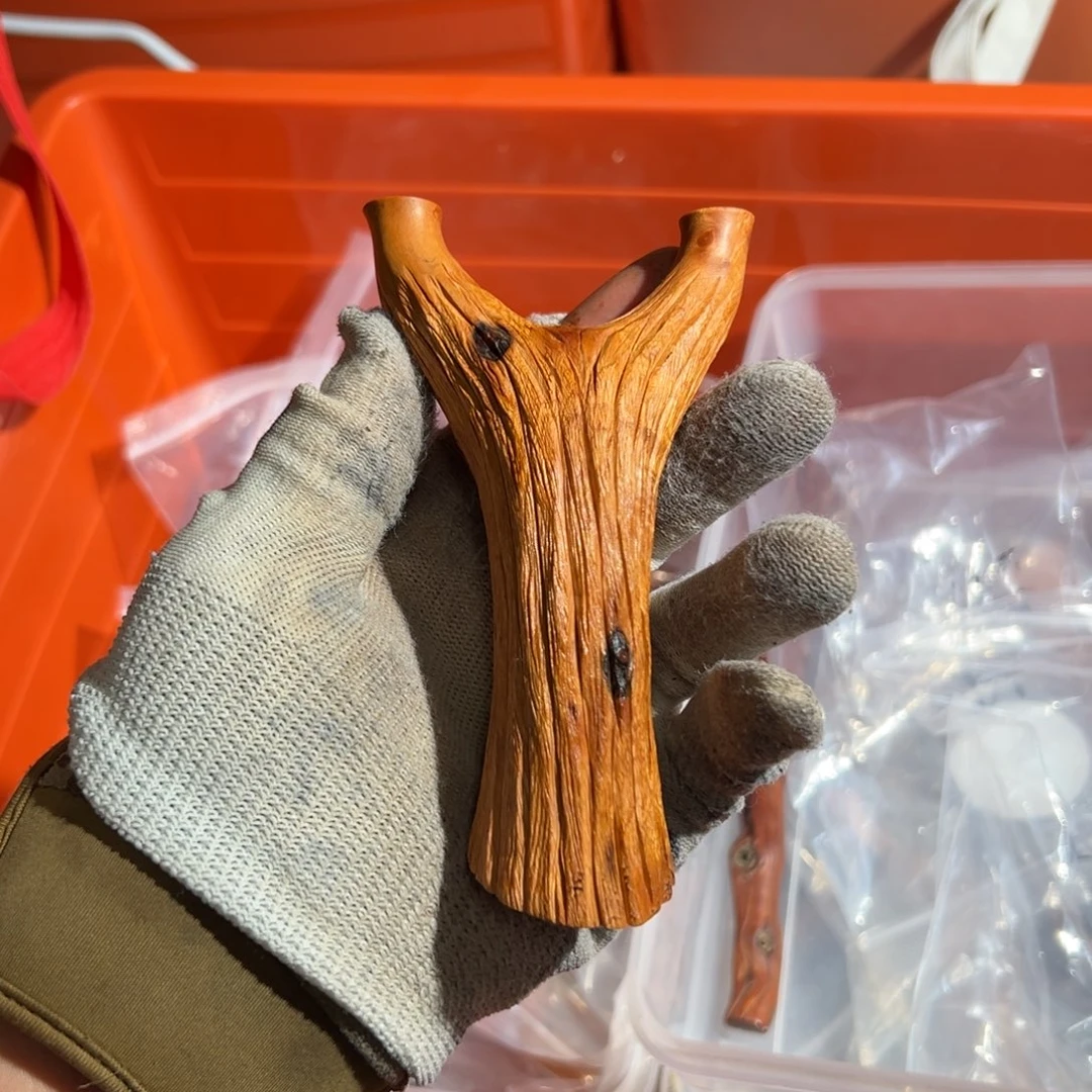 赵***强火琉璃树杈木弓手工制作