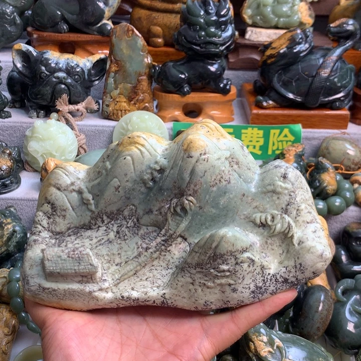 缘***们岫岩河磨玉（透闪石质玉）未镶嵌把件