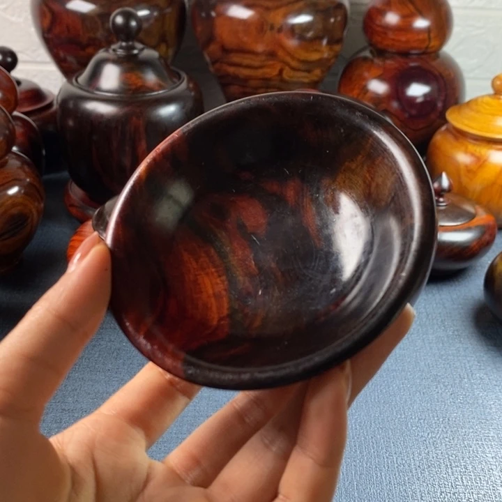 交趾黄檀（大红酸枝）