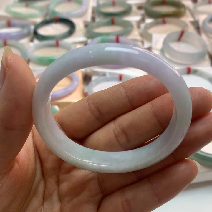 翡翠未镶嵌手镯贵妃55.5