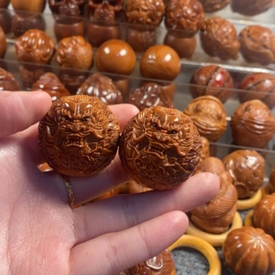 橄榄核吊坠兔**饿巴西橄榄