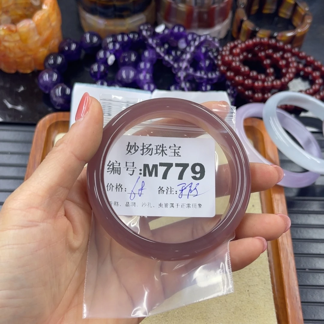 硅化珊瑚（珊瑚玉）未镶嵌默认微瑕大***呱