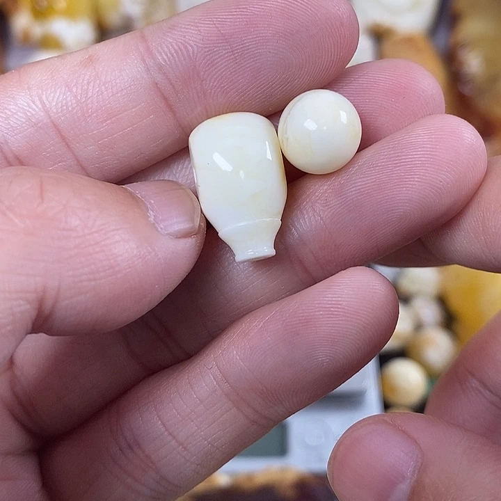 琥珀未镶嵌珠宝奇石我