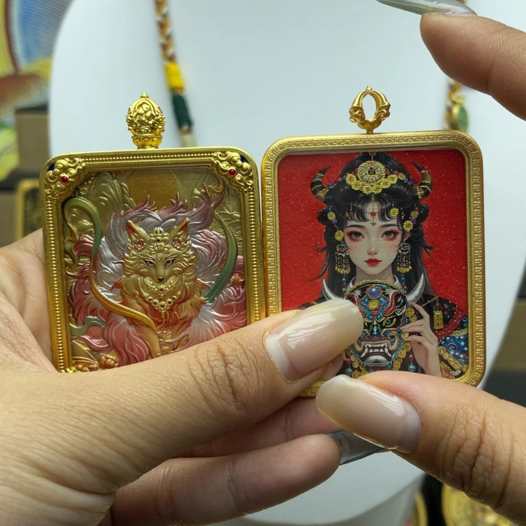 吊坠?**?唐卡的故事就这样诞生