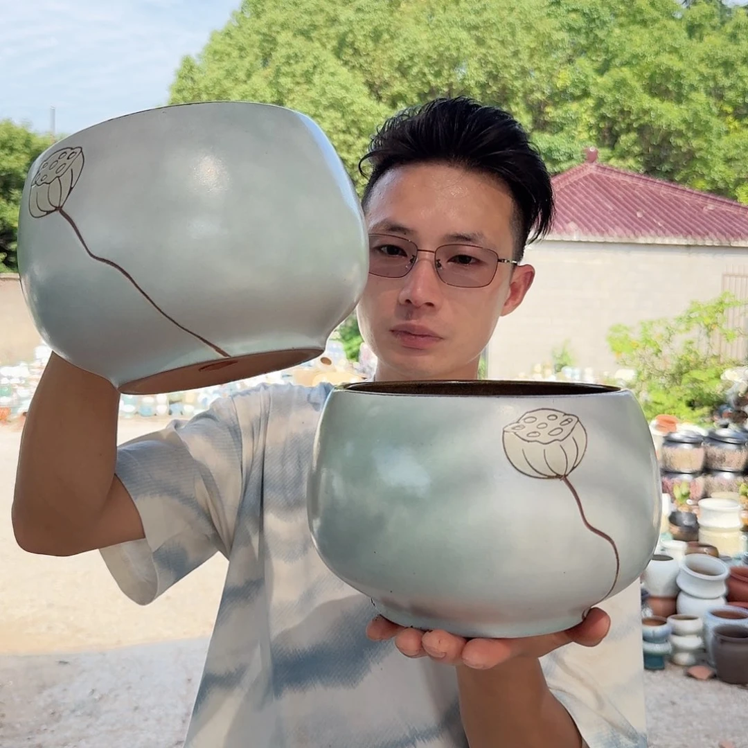 紫砂花盆口19高15（两个天青拼刻绘