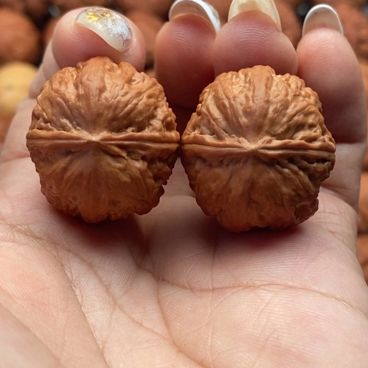 核桃精品文玩核桃手捻雾灵珠