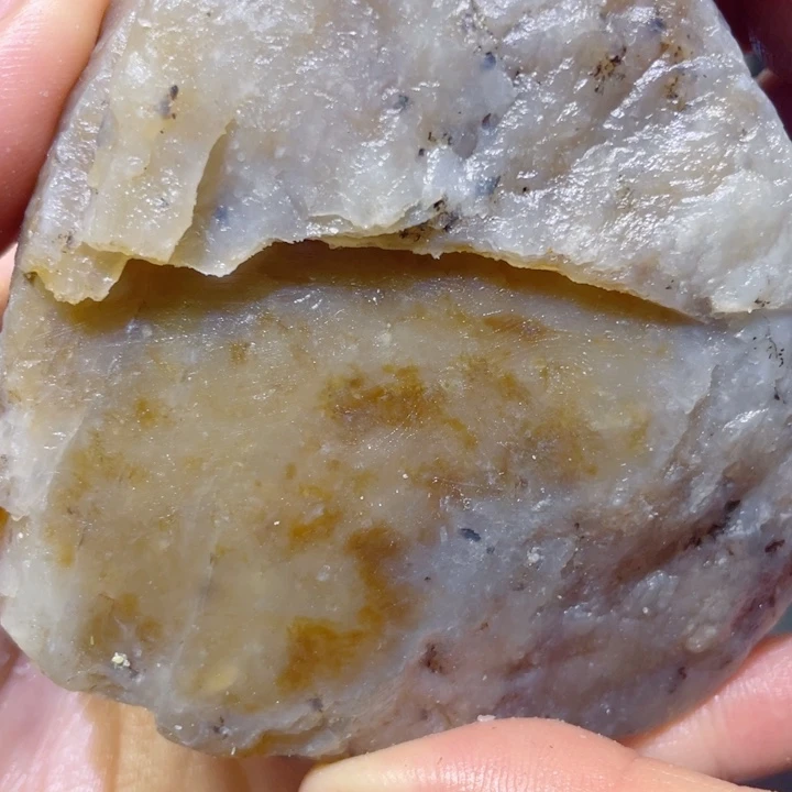 和田玉未镶嵌珠宝半成品