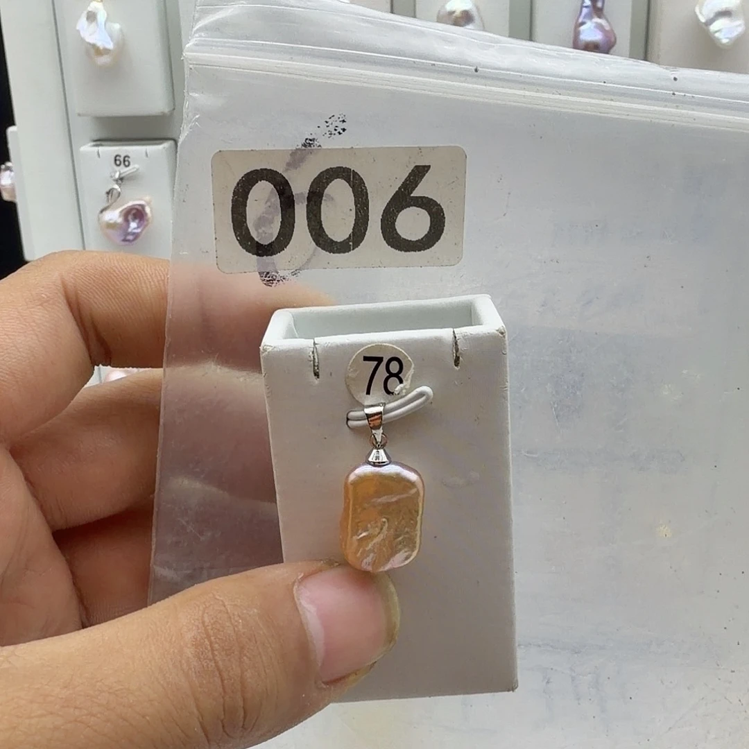 淡水珍珠颈饰合金