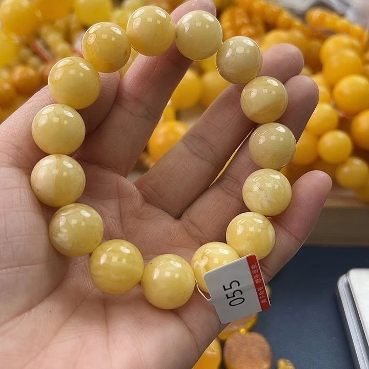 未镶嵌琥珀珠宝奇石