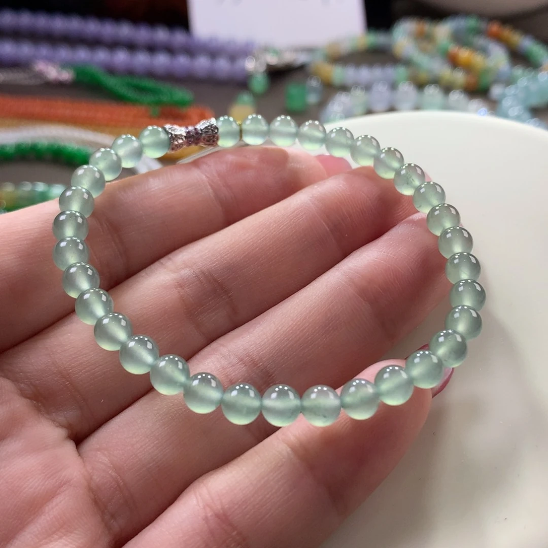 翡翠手链未镶嵌翡翠高冰天空蓝卡5+