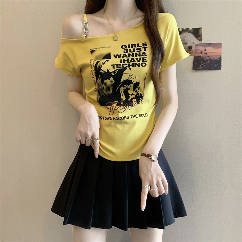 大码设计感洋气露肩短袖t恤女夏季胖mm修身显瘦别致字母印花上衣