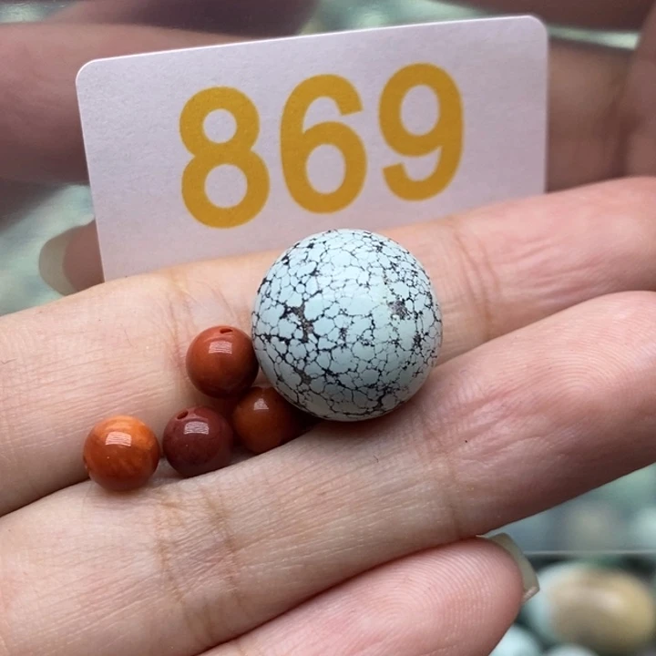 南红玛瑙未镶嵌珠宝奇石