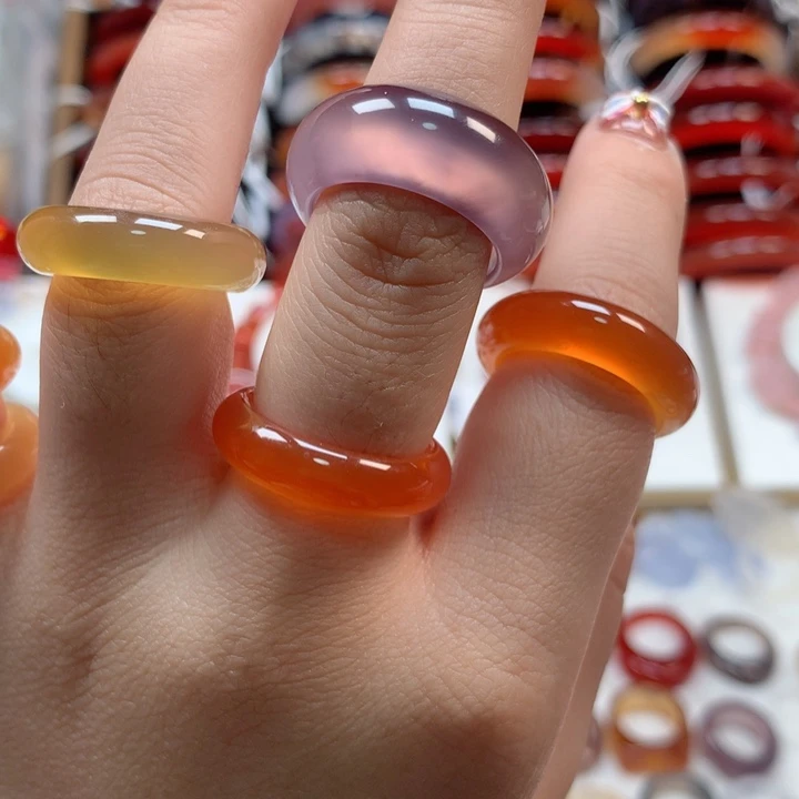 玛瑙/玉髓手镯未镶嵌遂*