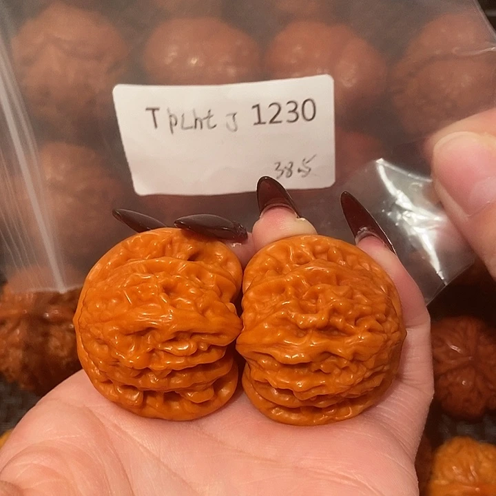 文玩核桃吊坠黄霞38