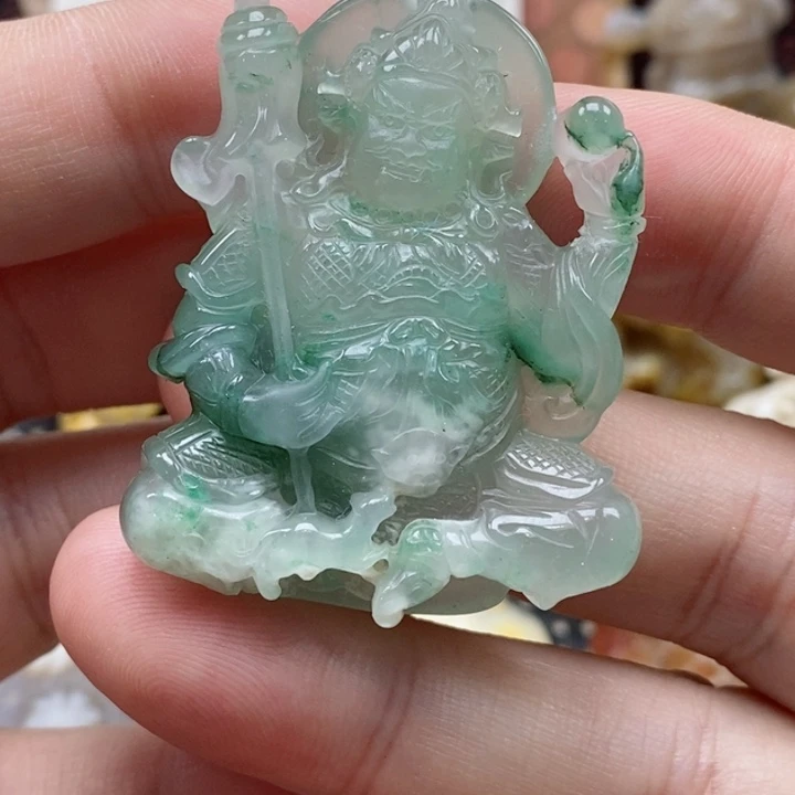 石英质玉颈饰未镶嵌
