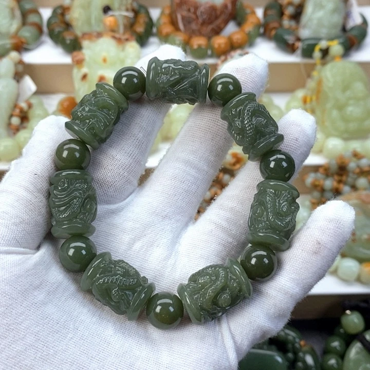 【闪购商品】透闪石质玉手串未镶嵌喝**吐