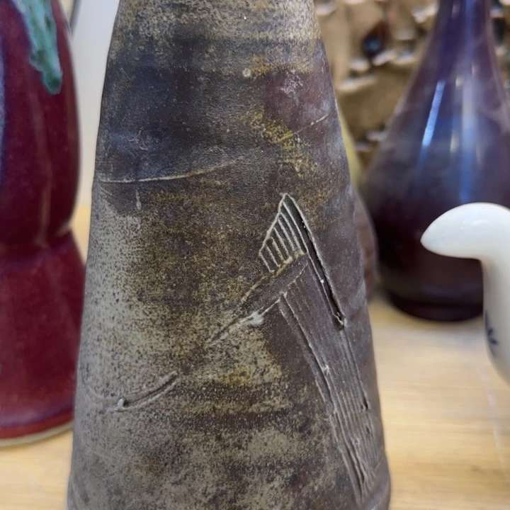 瓷片L***酱哈哈哈哈哈哈