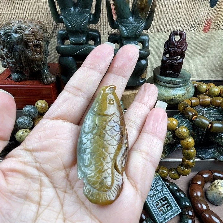 吊坠(不含链)未镶嵌岫岩河磨玉（透闪石质玉）