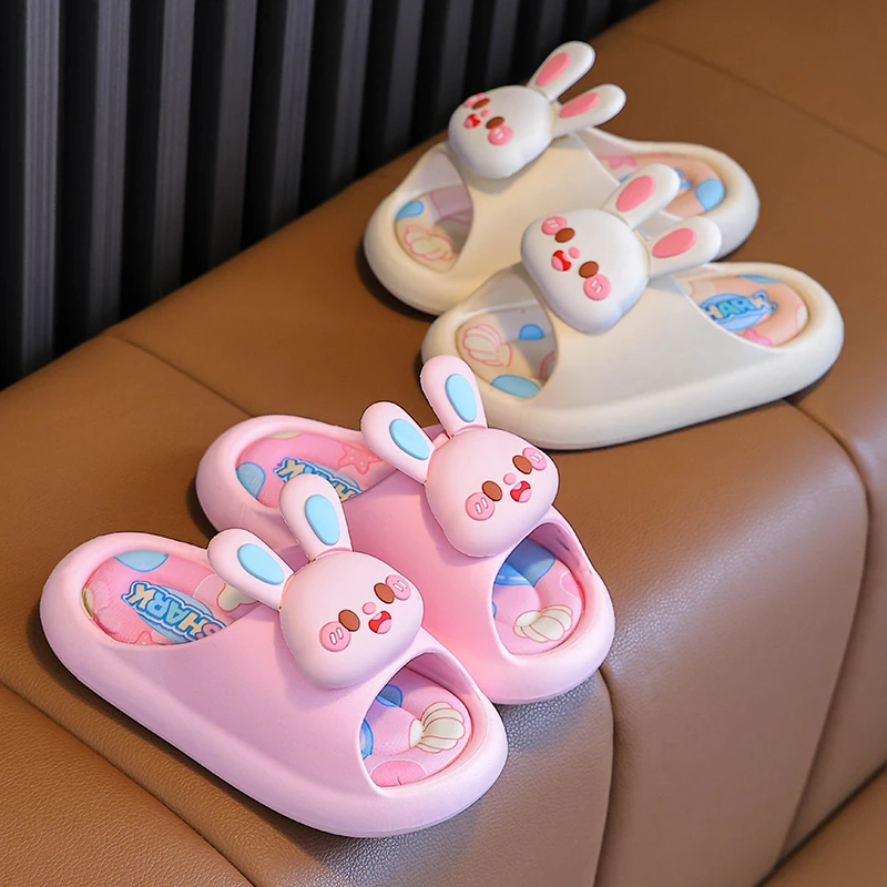 夏新款儿童凉拖鞋女孩家居防水防滑软底卡通可爱宝宝小孩拖鞋J