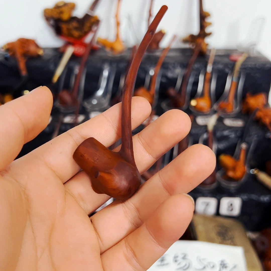 赢***香榧木你就知道自己为什么喜欢别人夸