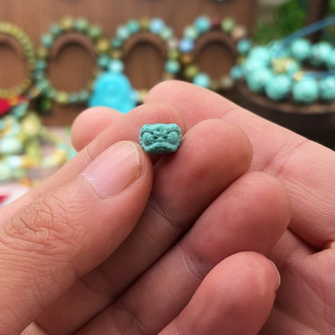 绿松石未镶嵌原矿绿松石