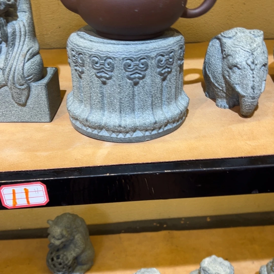 玉***陈石材虎爪如意墩子